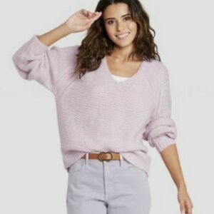 Universal Thread Lavender Purple Knit V Neck Sweater